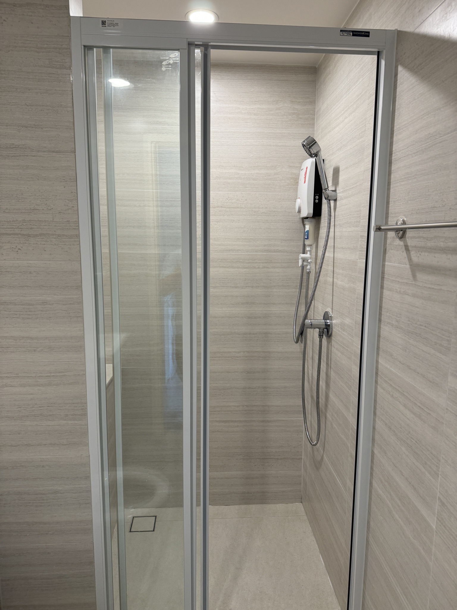 e9b942377309454bbf9a1f11f6ed54a7