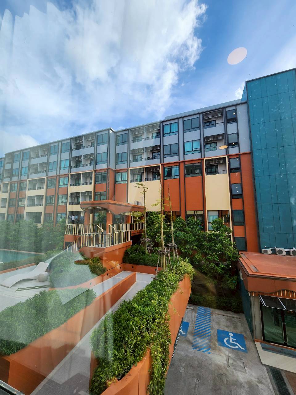 f185d95e4b804b9886daf96c8aaca4c1