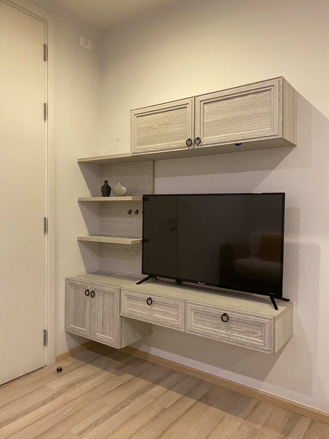 f33a9088f56f468bae24b6c55bc5eb3a-5