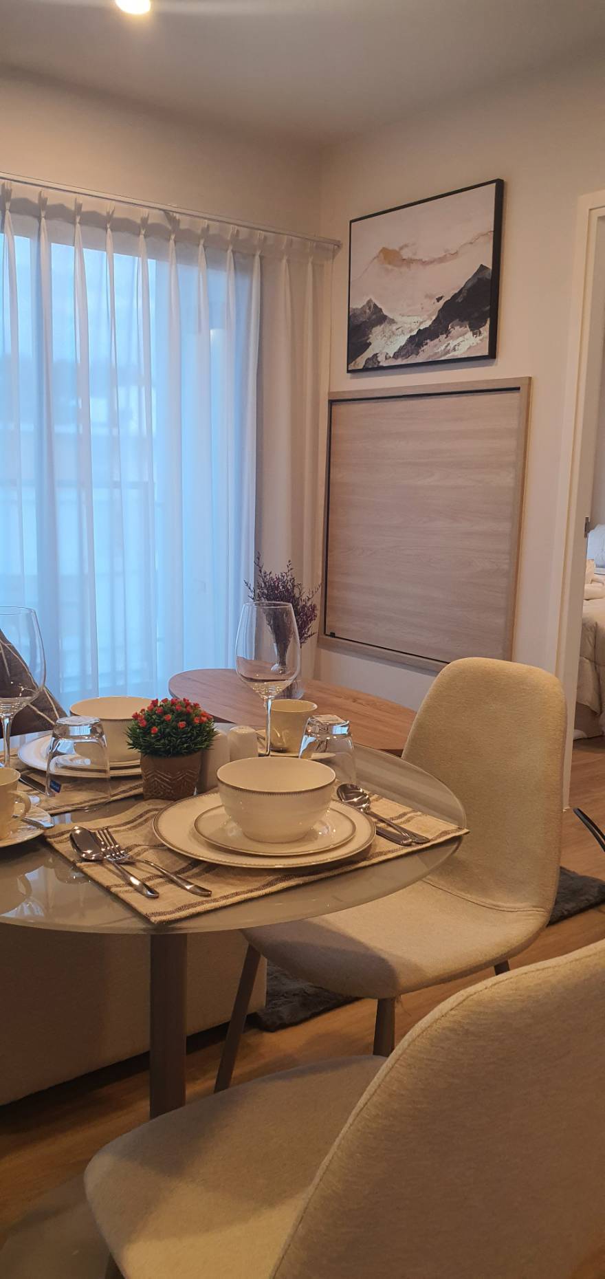 ffb2e15b2b1346239992ed8d562e6a33-2