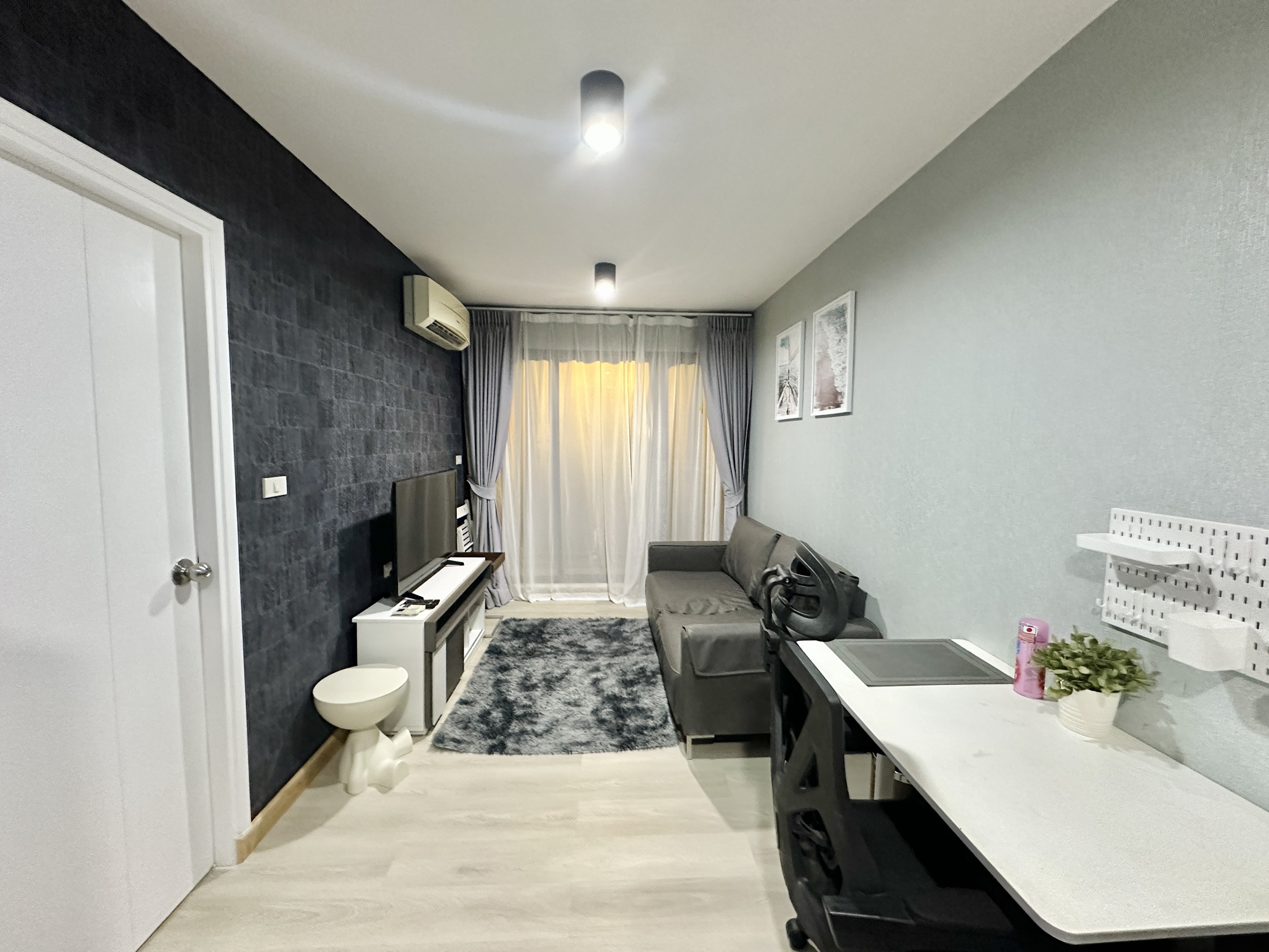 4fc3c56268854fe4b36d7f6cf23fec3b-1