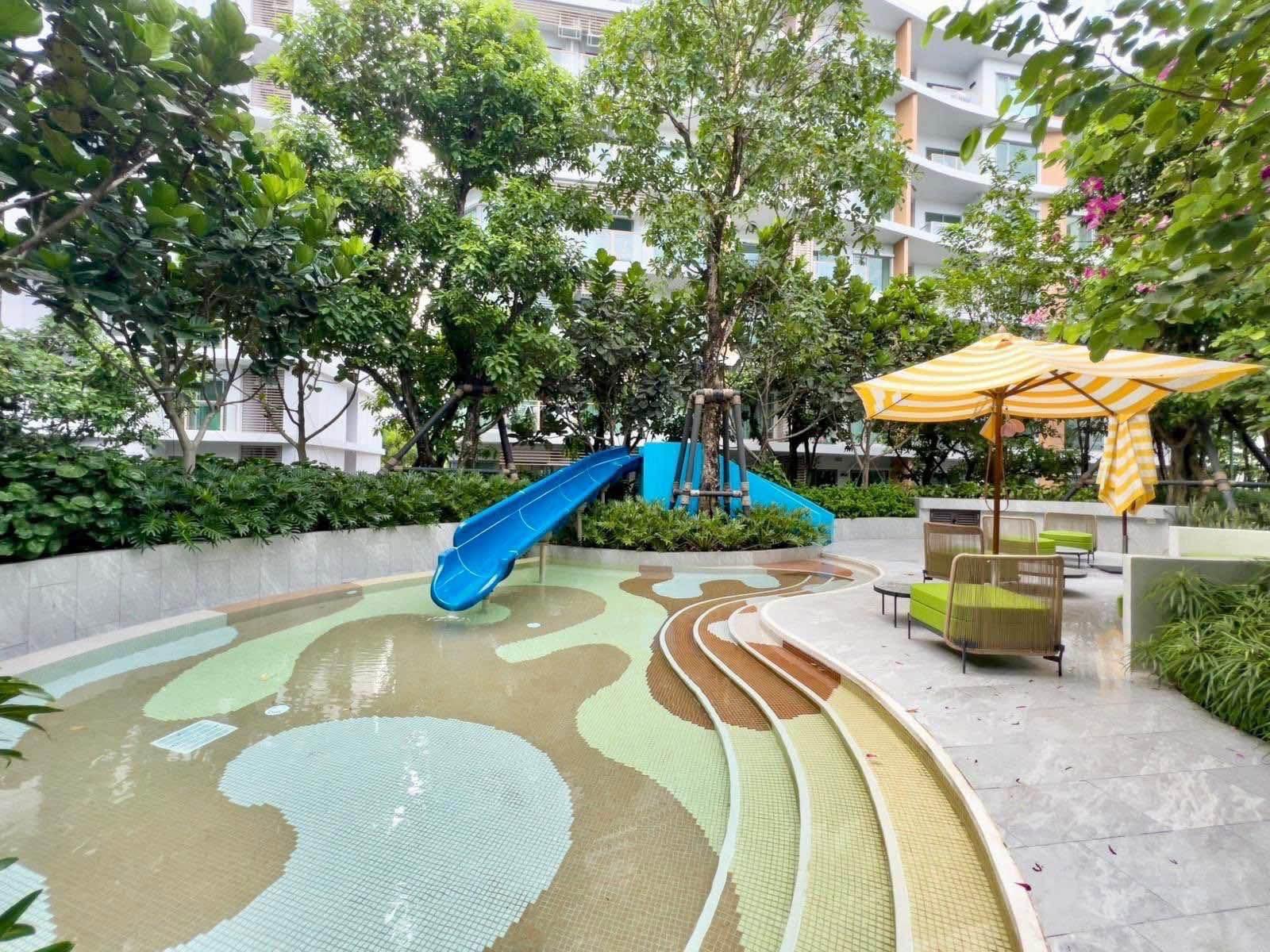 9376b8edf70c40b180da5a3bd8fb1057