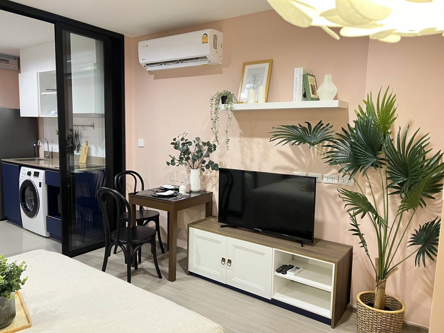 c6c16138c4ef40eb829043baaf0d851f